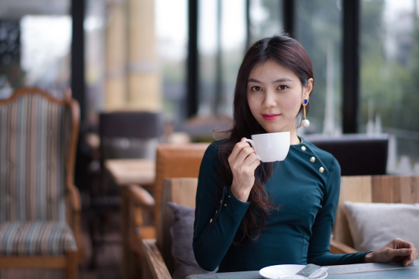 男人眼中，高層次的女人，從來(lái)不止長(zhǎng)得漂亮